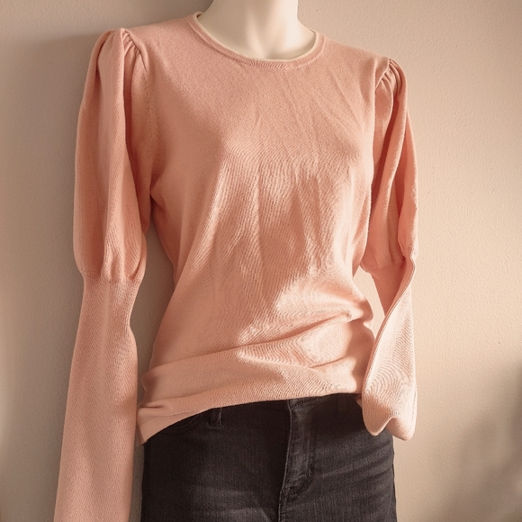 Riley & Rae small peach sweater - Picture 3 of 4